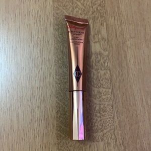 Charlotte Tilbury highlighter